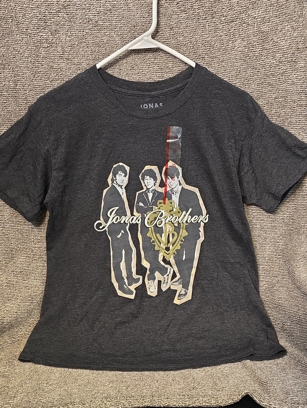 Jonas Brothers Women's Short-Sleeve Graphic Tee in Charcoal